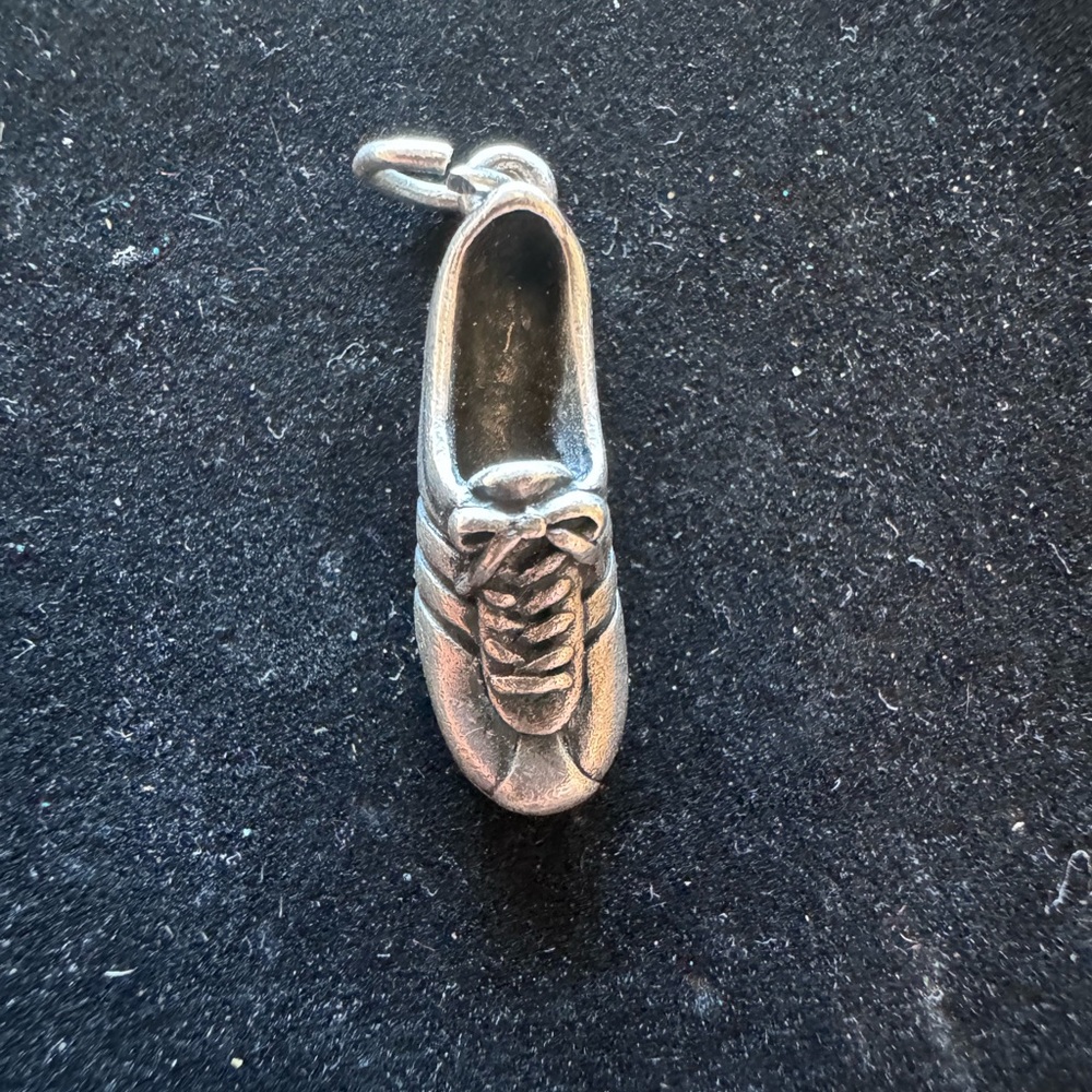 James Avery retired shoe charm - Picture 2 of 3